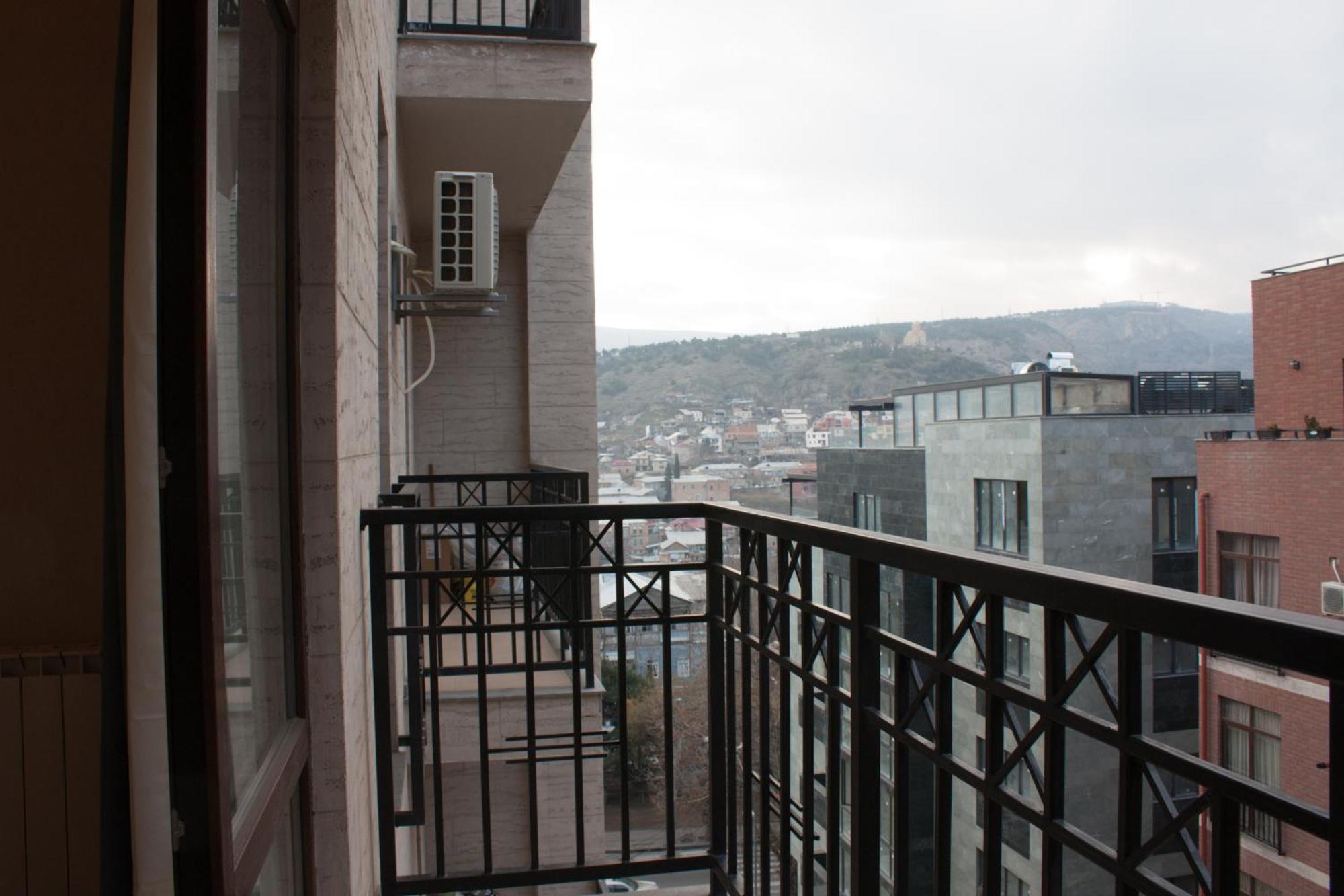 Like Apartment Tbilisi Eksteriør billede
